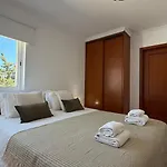 Appartamento Oura View